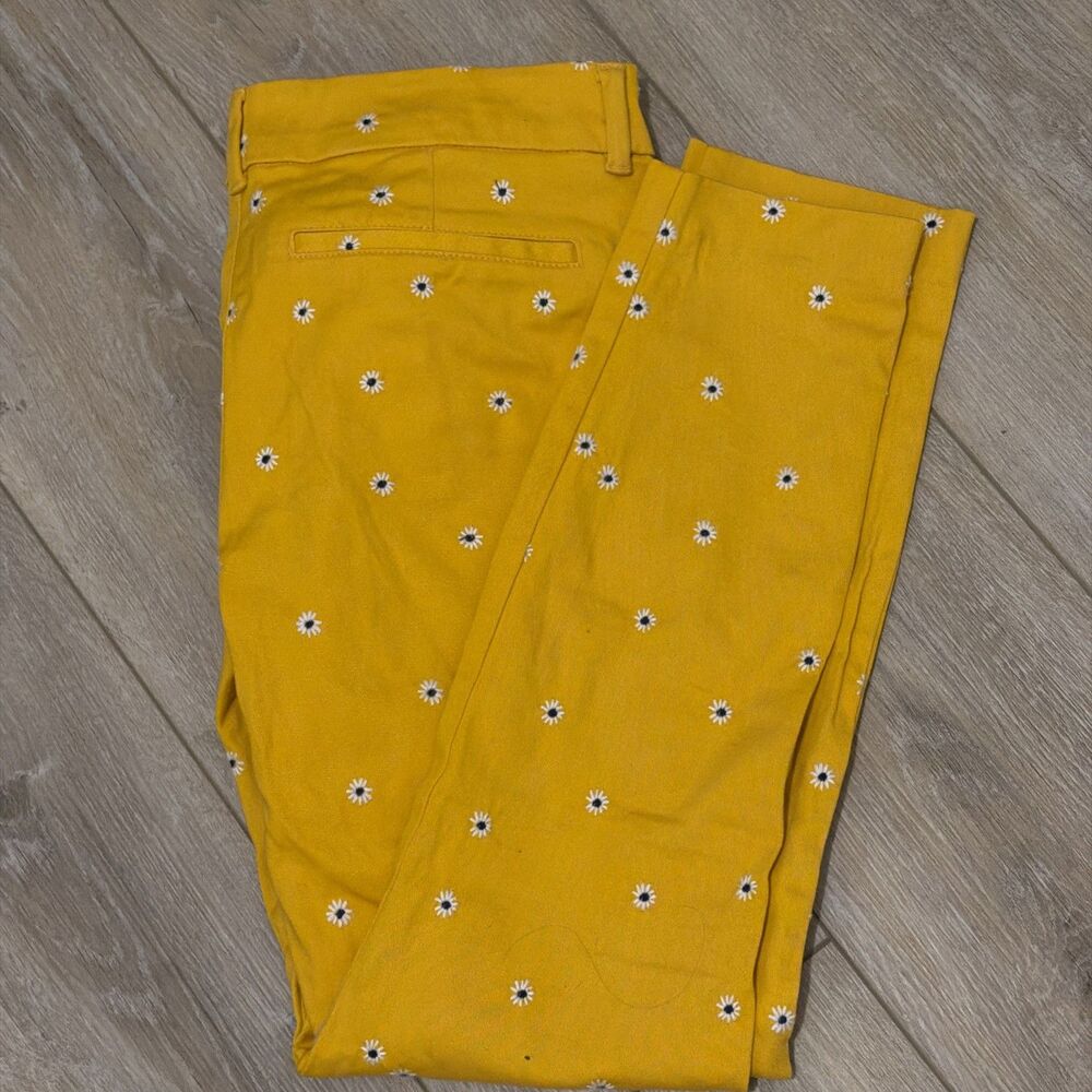 Old Navy Pixie Ankle Pants Women's Size 4 Yellow w/ White Daisy Floral Stretchy